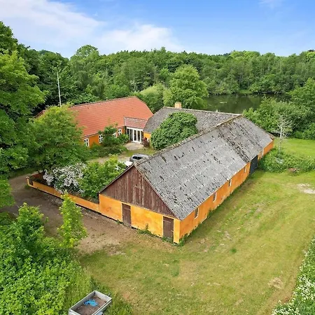 Villa Beautiful With Swimming Fåborg